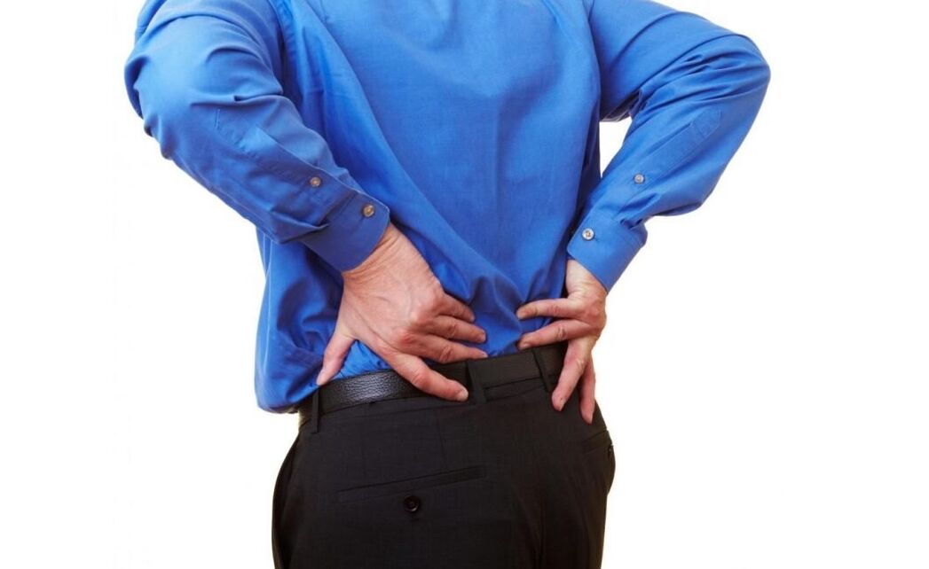 Dolor de espalda en la región lumbar foto 1